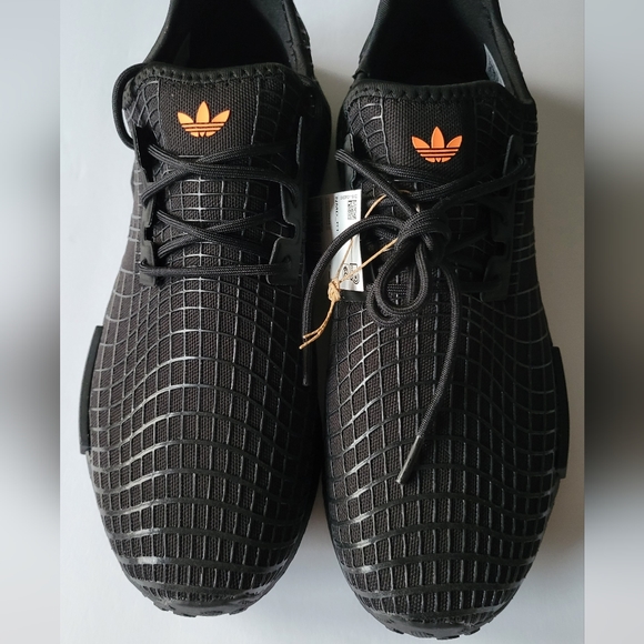 NEW 9.5 Mens NMD_R1 Addidas Shoes. - Picture 6 of 14
